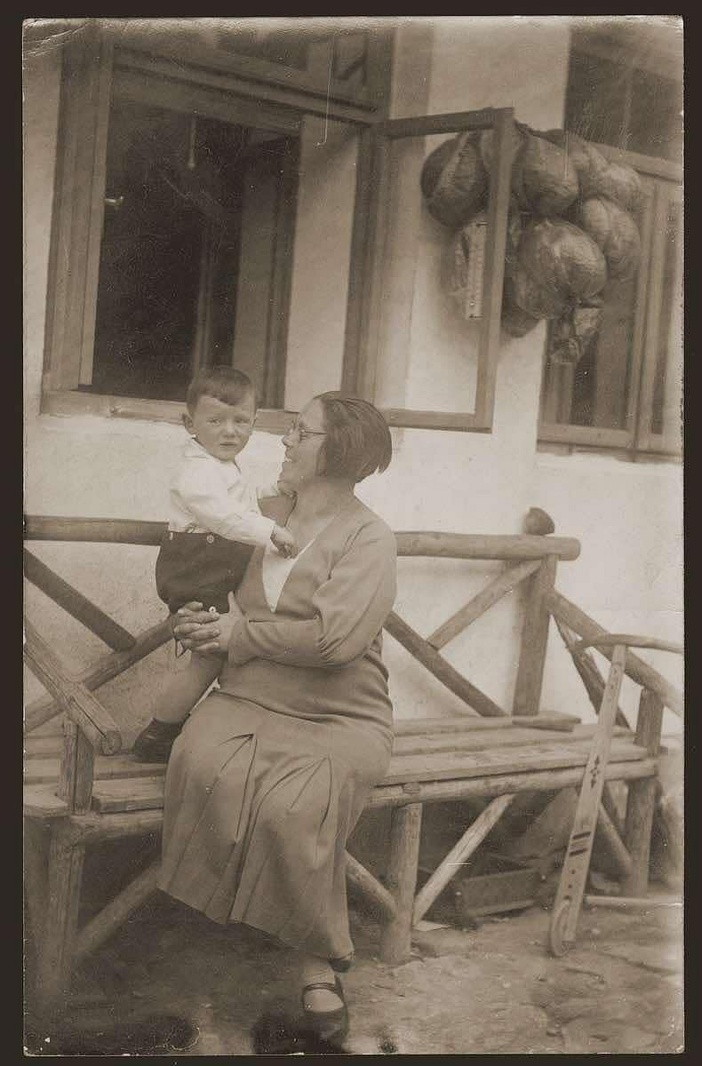 Marie Klepetářová a syn Ivan