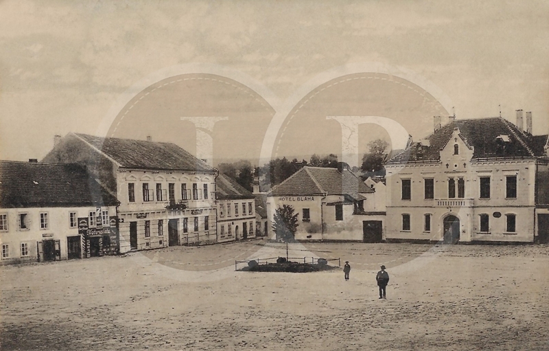 52-1920, Náměstí_tisk_WEB